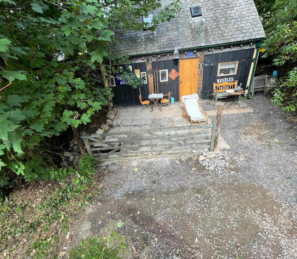 Remarkable Boultons Barn With Hot Tub ニュートン・アボット エクステリア 写真