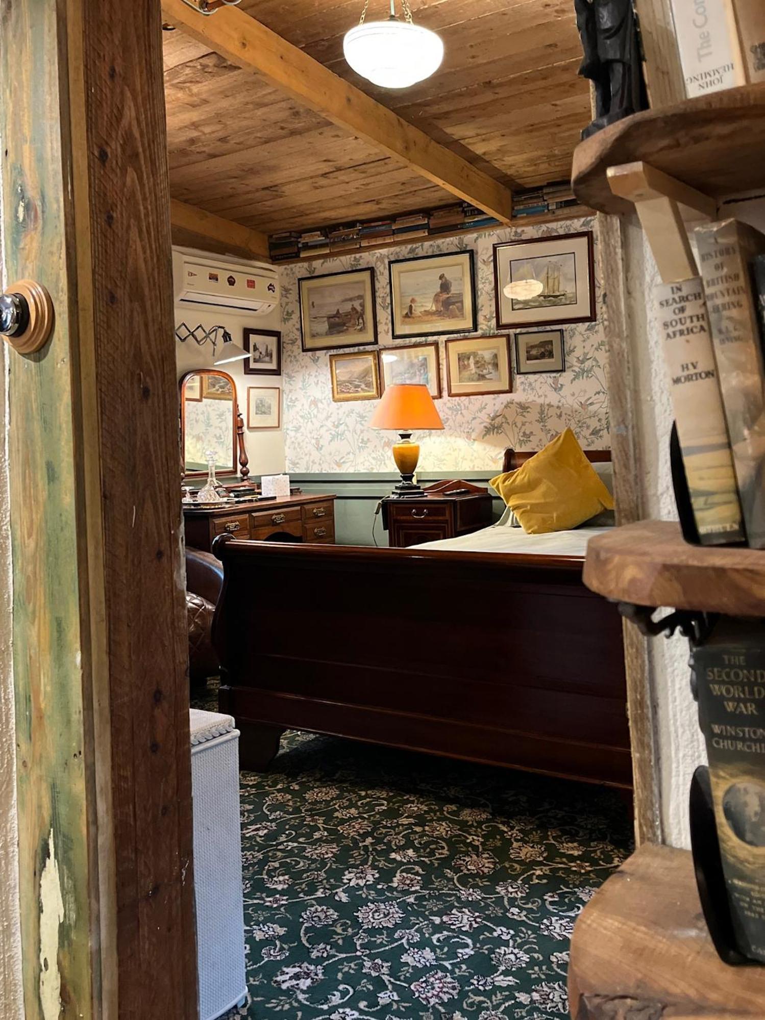 Remarkable Boultons Barn With Hot Tub ニュートン・アボット エクステリア 写真